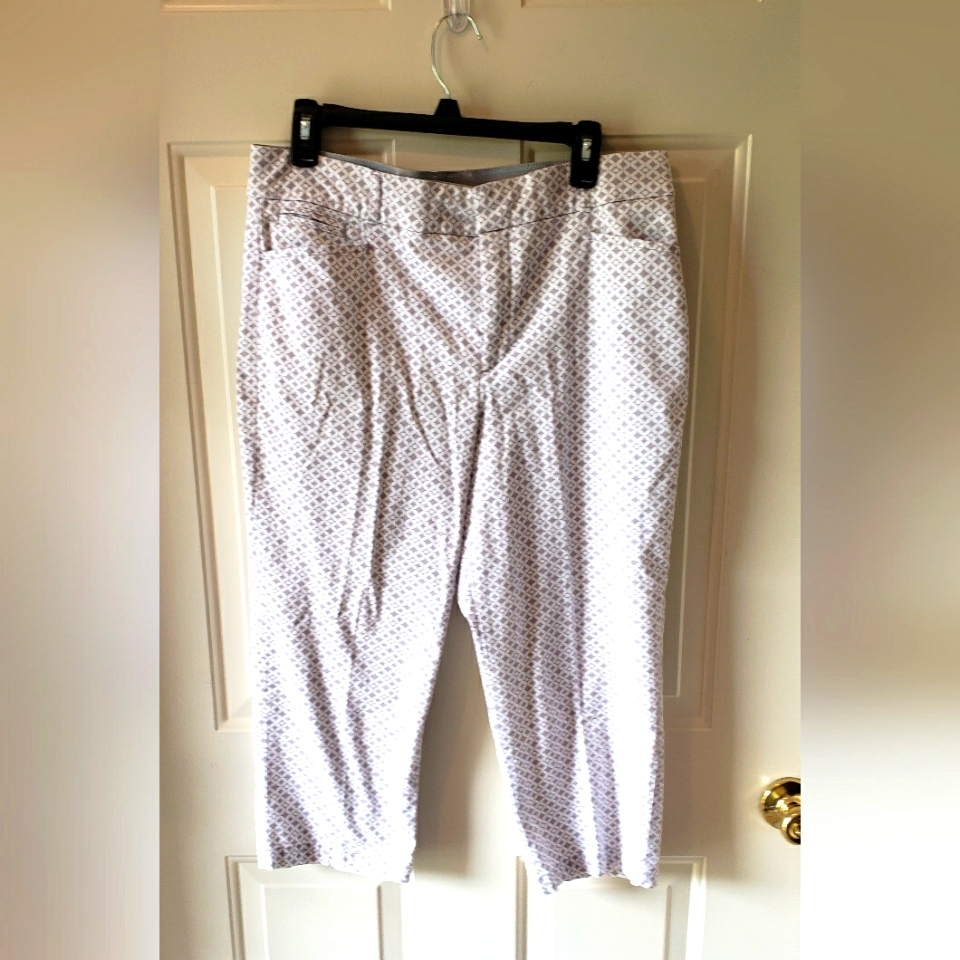 Gloria Vanderbilt Pixie Pants